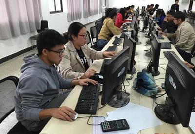 最適合貧困生報考的4個大學專業，就業前景廣闊，薪資優厚